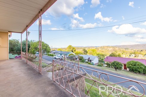 38 Sunnyside Ave, BATLOW NSW 2730