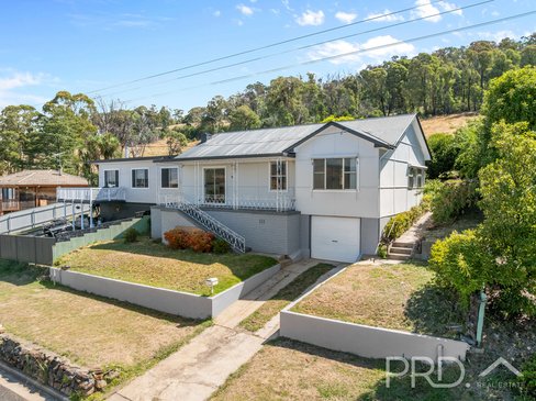 38 Sunnyside Ave, BATLOW NSW 2730