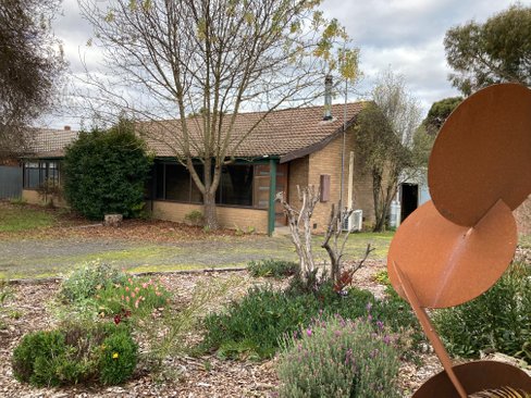 38 Trentham Road Tylden 3444