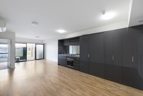 3/80 Cade Way Parkville 3052