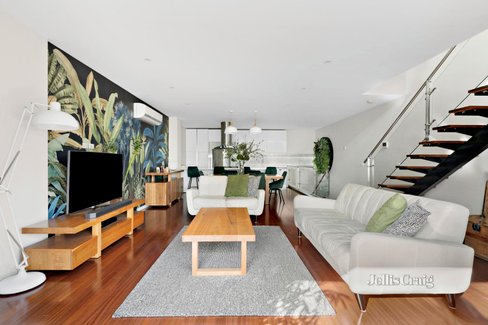 3 87 Bulla Road Essendon North 3041