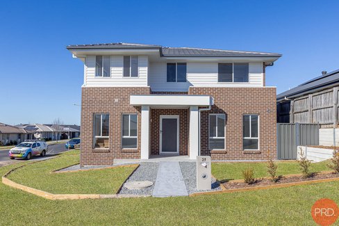 39 Avocet Street, ABERGLASSLYN NSW 2320