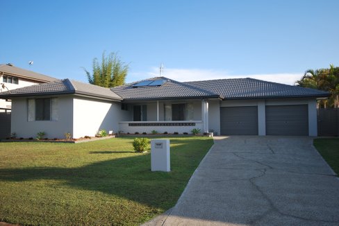 39 Bluejay Street, BURLEIGH WATERS QLD 4220