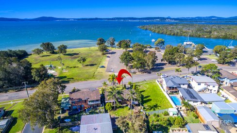 39 Cook Parade, LEMON TREE PASSAGE NSW 2319