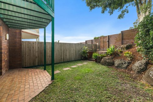 3/9 Daisy Street, ELANORA QLD 4221