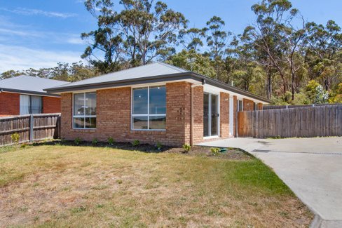 39 Emmaline Court, ROKEBY TAS 7019