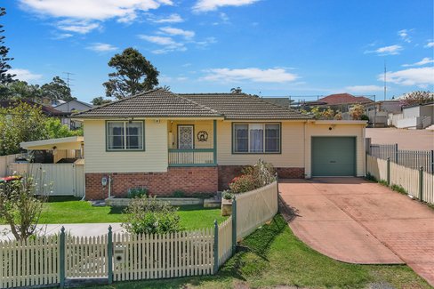 39 Kelly Street, BERKELEY NSW 2506