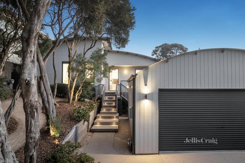 39 Lansdowne Street Blairgowrie 3942