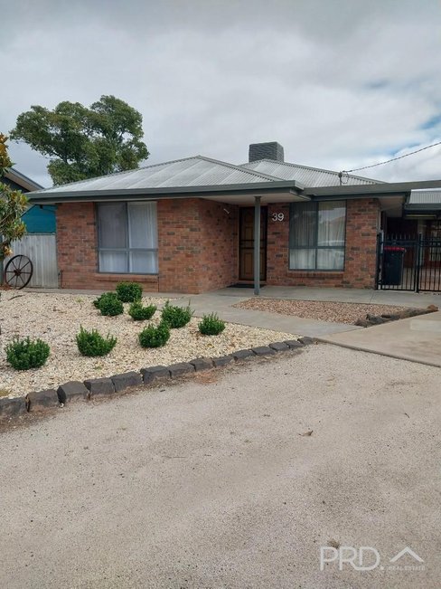 39 Nixon Street, EUSTON NSW 2737