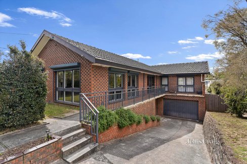 39 Rolling Hills Road Chirnside Park 3116