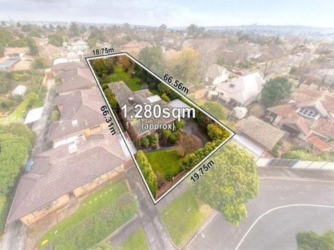 39 Simpsons Road Box Hill 3128