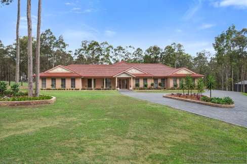 39 Woodlands Dr, THORNTON NSW 2322