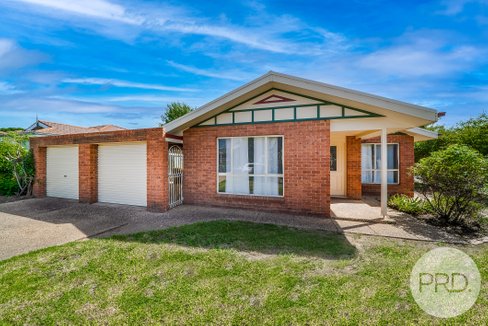 39 Yentoo Drive, GLENFIELD PARK NSW 2650