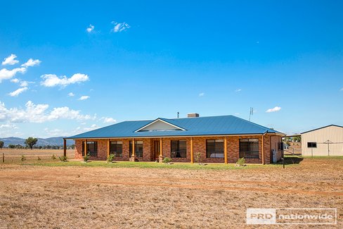 391 Country Road, TAMWORTH NSW 2340