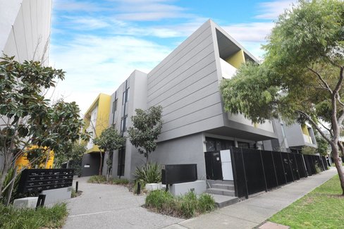 3/92 Cade Way Parkville 3052
