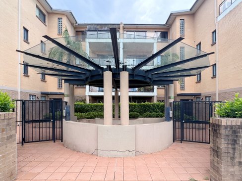 39/41-51 Wright Street, HURSTVILLE NSW 2220