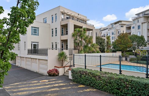 39/6 Graham Street  Port Melbourne 3207