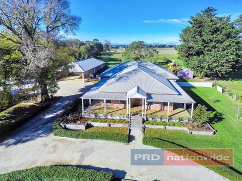 396 Kingston Road, KINGSTON VIC 3364