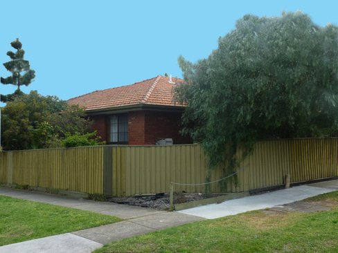 3 972 Mt Alexander Road Essendon 3040