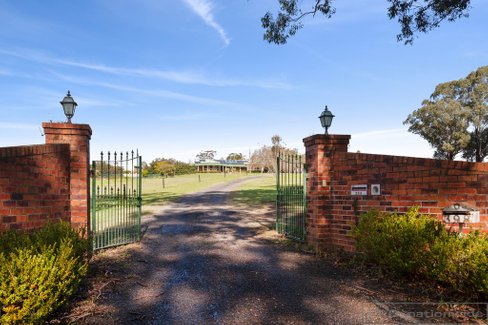 398 Black Hill Road, BLACK HILL NSW 2322