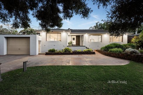 3A Marilyn Crescent Ringwood 3134