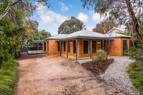 3A Monaghan Street  Castlemaine 3450