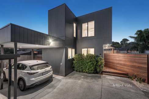 3B 2 Nina Court Bentleigh East 3165
