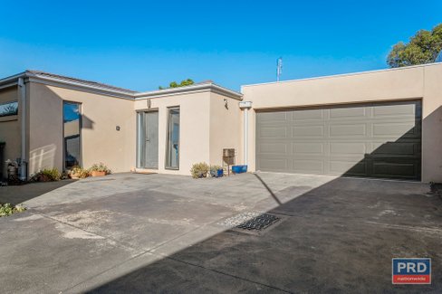 3C High Street, KANGAROO FLAT VIC 3555