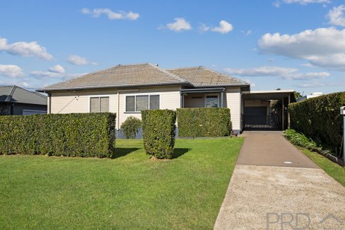 4 Ada Street, TELARAH NSW 2320