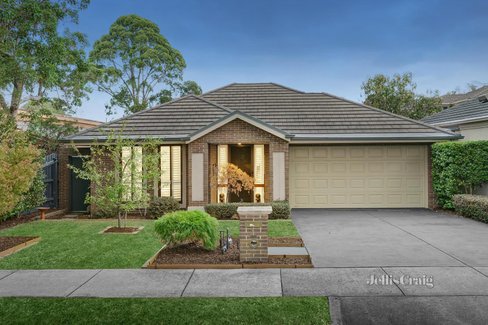4 Ajax Drive Wheelers Hill 3150