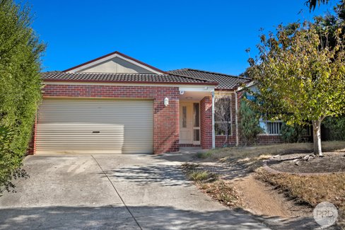 4 Altieri Place, BALLARAT EAST VIC 3350