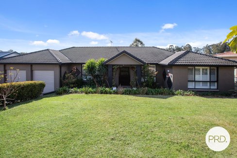 4 Amber Grove, BOLWARRA HEIGHTS NSW 2320