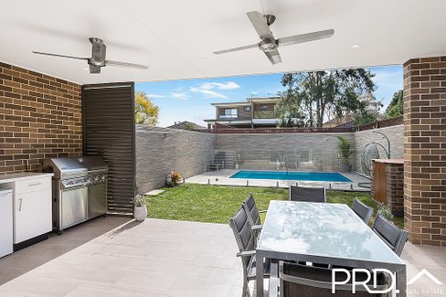 4 Barkl Avenue, PADSTOW NSW 2211