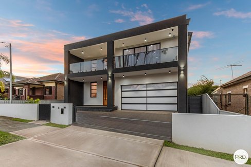4 Beatrice Street, HURSTVILLE NSW 2220