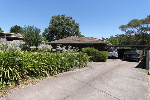 4 Berry Court  Lilydale 3140