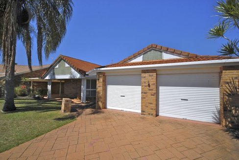 4 Bothwell Street, ROBINA QLD 4226