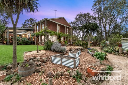 4 Buchan Court, Highton 4 Buchan Court, Highton