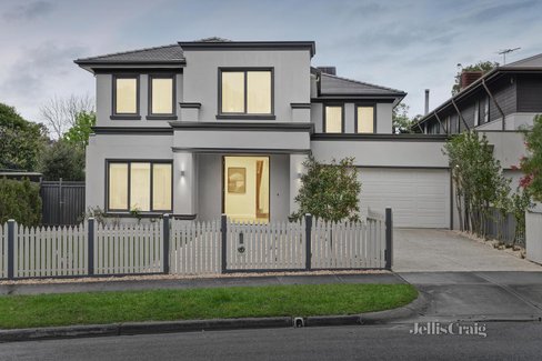 4 Burbank Street Ashburton 3147