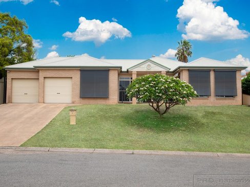 4 Cabarita Close, BOLWARRA HEIGHTS NSW 2320