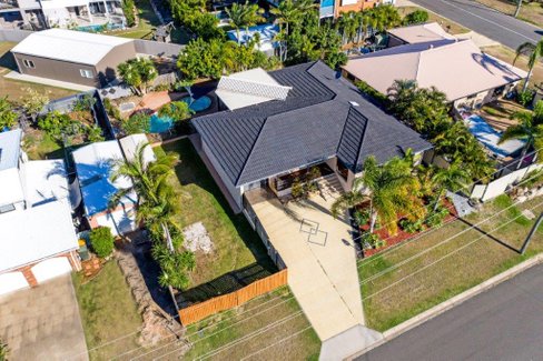 4 CALEDON Street, TANNUM SANDS QLD 4680