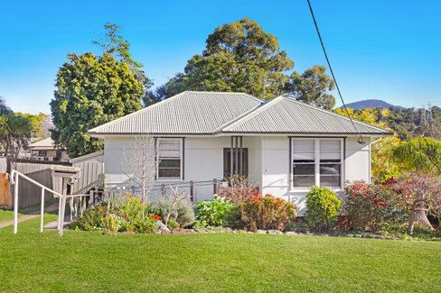 4 Carnarvon Street, BERKELEY NSW 2506