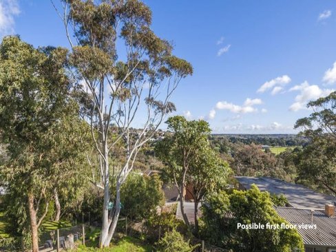 4 Chesterfield Court, Newtown