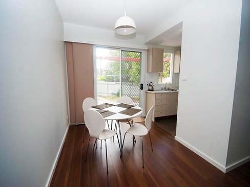 4 Chifley Crescent, KOORINGAL NSW 2650