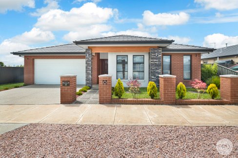 4 Cornell Court, LUCAS VIC 3350
