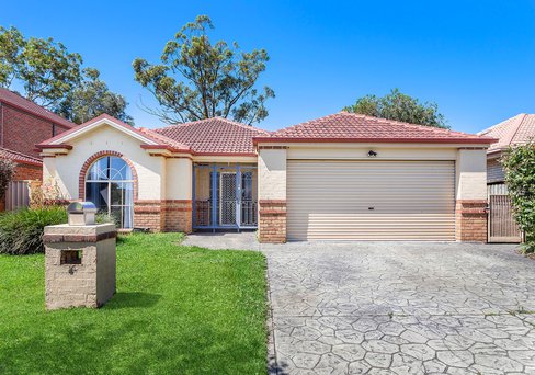 4 Covington Green, DAPTO NSW 2530