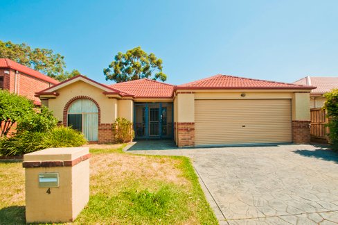 4 Covington Green, DAPTO NSW 2530