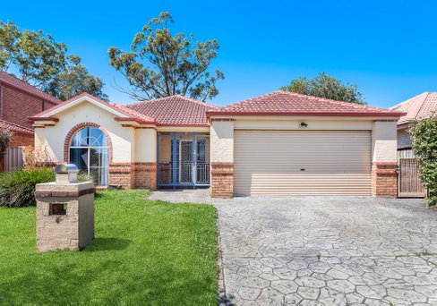 4 Covington Green, DAPTO NSW 2530
