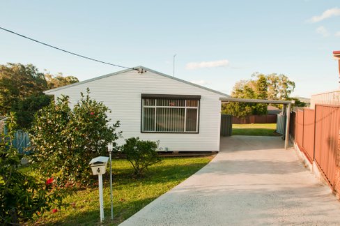 4 Dolan Street, DAPTO NSW 2530