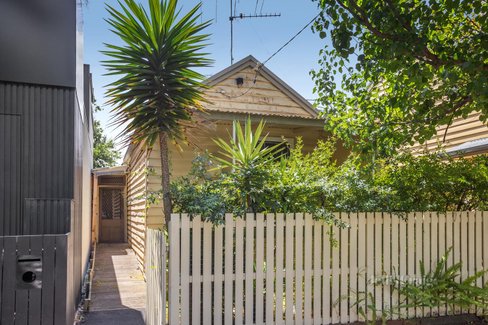 4 Draper Street Albert Park 3206