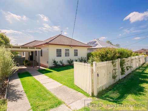 4 Duke St, MORPETH NSW 2321